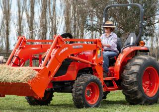 Vozidla Komunální traktory Kubota MX5200