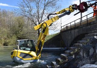 Kráčející rypadla Menzi M545