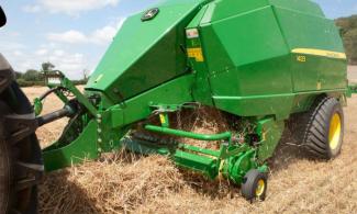 Lisy na hranolové balíky + Lisy na obří balíky John Deere 1434 C
