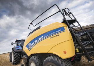 Lisy na hranolové balíky + Lisy na obří balíky New Holland BB 1290 Plus