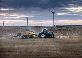 Lisy na hranolové balíky + Lisy na obří balíky New Holland BB 1290 Plus
