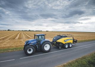 Lisy na hranolové balíky + Lisy na obří balíky New Holland BB 1290 Plus