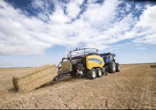 Lisy na hranolové balíky + Lisy na obří balíky New Holland BB 1290 Plus