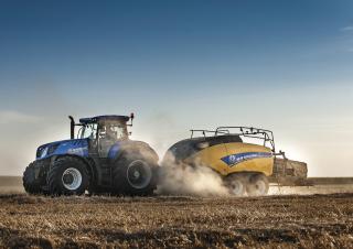 Lisy na hranolové balíky + Lisy na obří balíky New Holland BB 1290 Plus