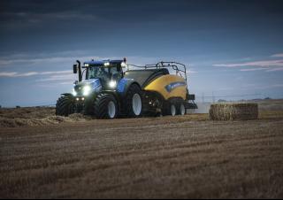 Lisy na hranolové balíky + Lisy na obří balíky New Holland BB 1290 RC Plus