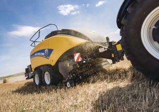 Lisy na hranolové balíky + Lisy na obří balíky New Holland BB 1290 RC Plus