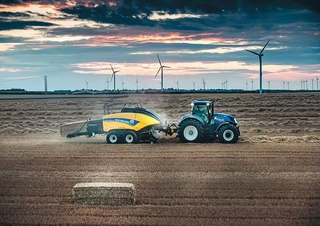 Lisy na hranolové balíky + Lisy na obří balíky New Holland BB 870 PC Plus