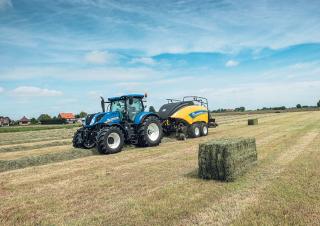 Lisy na hranolové balíky + Lisy na obří balíky New Holland BB 870 Plus