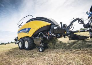 Lisy na hranolové balíky + Lisy na obří balíky New Holland BB 890 Plus