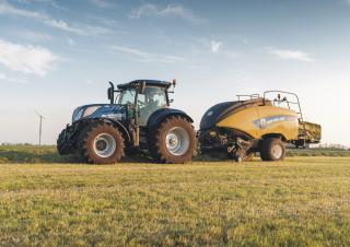 Lisy na hranolové balíky + Lisy na obří balíky New Holland BB 890 RC