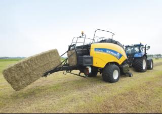 Lisy na hranolové balíky + Lisy na obří balíky New Holland BB 890 Standart