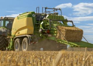 Lisy na hranolové balíky + Lisy na obří balíky Krone BiG Pack 1290 VC