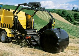 Lisy na válcové balíky New Holland BR6090 Combi