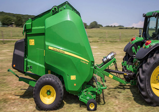 Lisy na válcové balíky John Deere V461M