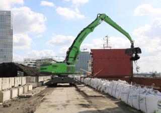 Manipulátory s materiálem Sennebogen 855M E Hybrid  