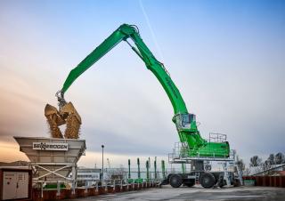 Manipulátory s materiálem Sennebogen 865M E Hybrid 