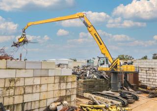 Manipulátory s materiálem Liebherr ER 944 C High Rise Litronic