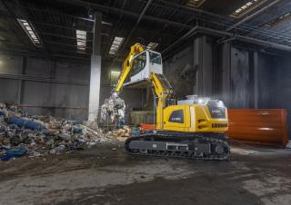 Manipulátory s materiálem Liebherr LH 26 C Industry Litronic