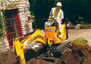 Minirypadla JCB 8010 CTS