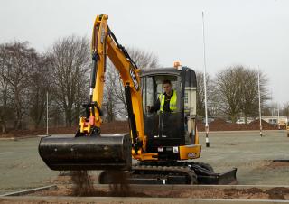 Minirypadla JCB 8026 CTS