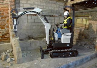 Minirypadla Bobcat E10z