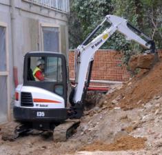 Minirypadla Bobcat E35