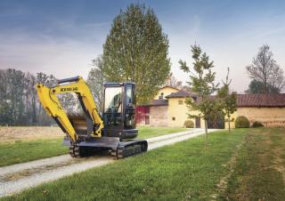 Minirypadla New Holland E50B SR