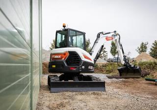 Minirypadla Bobcat E50z
