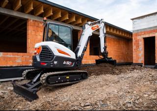 Minirypadla Bobcat E50z