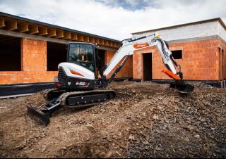 Minirypadla Bobcat E55z