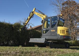 Minirypadla New Holland E57C