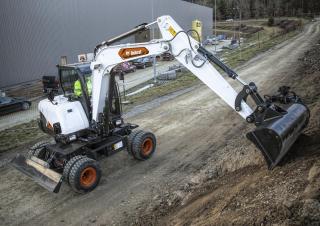 Pásová rypadla Bobcat E57W
