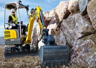 Minirypadla Wacker Neuson EZ17