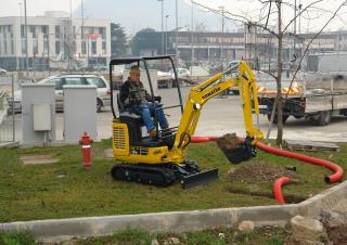 Minirypadla Komatsu PC16R-3