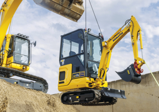 Minirypadla Komatsu PC17R-5