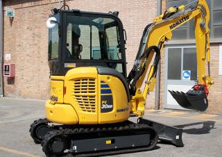 Minirypadla Komatsu PC30MR-5