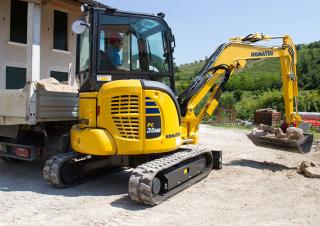 Minirypadla Komatsu PC35MR-5