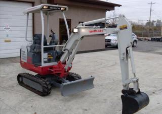 Minirypadla Takeuchi TB 016 S