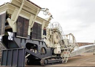Mobilní čelisťové drtiče Metso Lokotrack LT 150 E