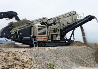 Mobilní čelisťové drtiče Metso Lokotrack LT 220 D