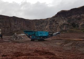 Mobilní čelisťové drtiče Powerscreen Metrotrak