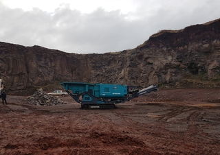 Mobilní čelisťové drtiče Powerscreen Metrotrak