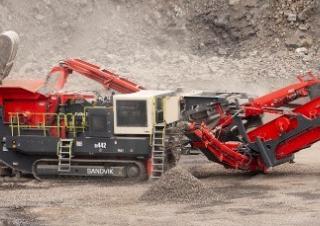 Mobilní čelisťové drtiče Sandvik QI442
