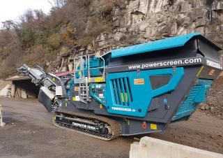 Mobilní čelisťové drtiče Powerscreen Trakpactor 290SR