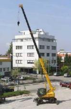 Mobilní jeřáby s teleskopickým výložníkem Sennebogen 613 M