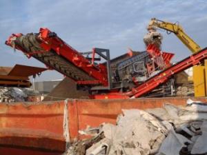 Mobilní třídiče Terex-Finlay 883 Reclaimer