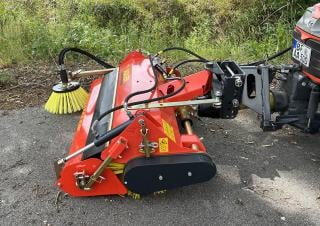 Technika pro letní údržbu Pouliční zametače Montované zametače Adler K 450-120