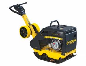 Vibrační desky Reverzní vibrační desky Bomag BPR 35/42 D