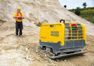 Vibrační desky Reverzní vibrační desky Wacker Neuson DPU110r Lem 870
