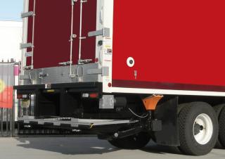 Nakládací plošiny MBB Palfinger MBB R 1500 S